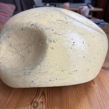 Interessante Hutform aus